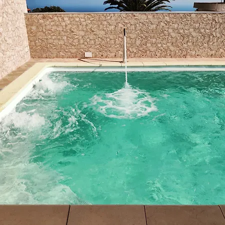 Queca Private Heated Pool Cannon Water And Jacuzzi Tatil Evi Santa Cruz de Tenerife