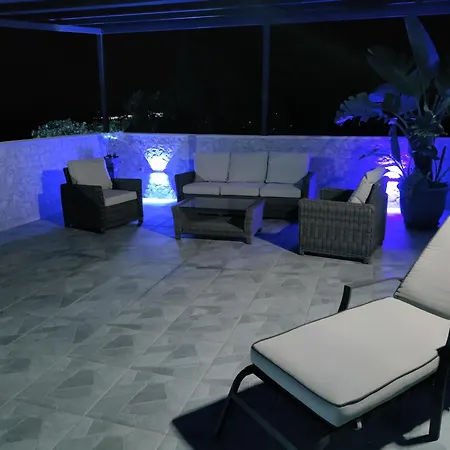 Queca Private Heated Pool Cannon Water And Jacuzzi בית נופש